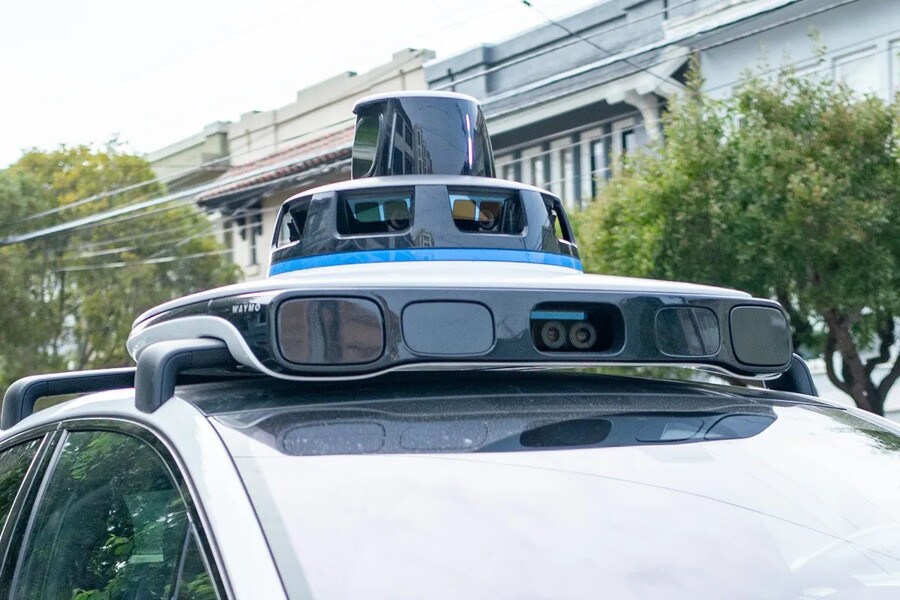 Waymo Expands Robotaxi Service Across California Despite Setbacks Amid Immigration Protests